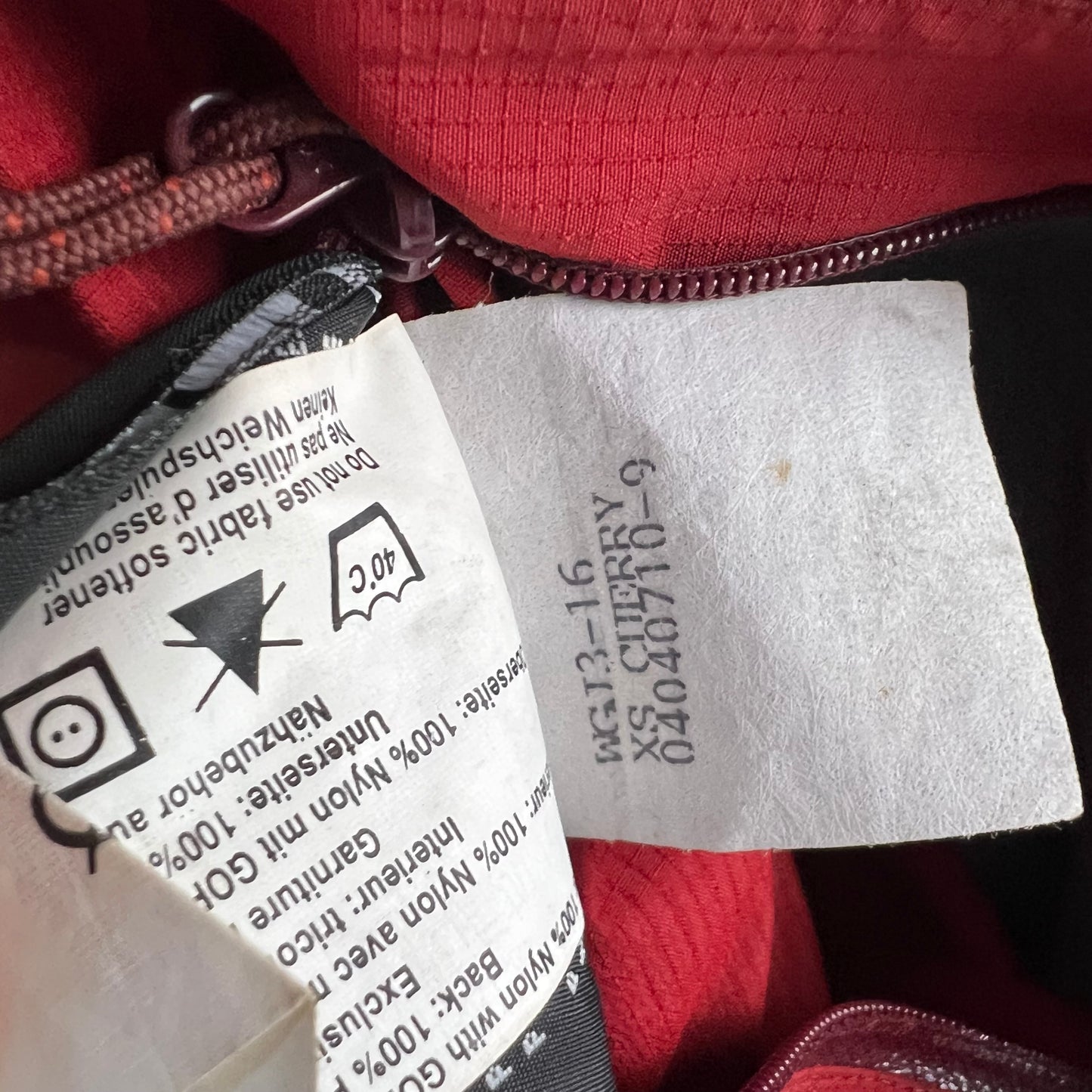 Womens Vintage Arc'teryx Alpha SV (XS)