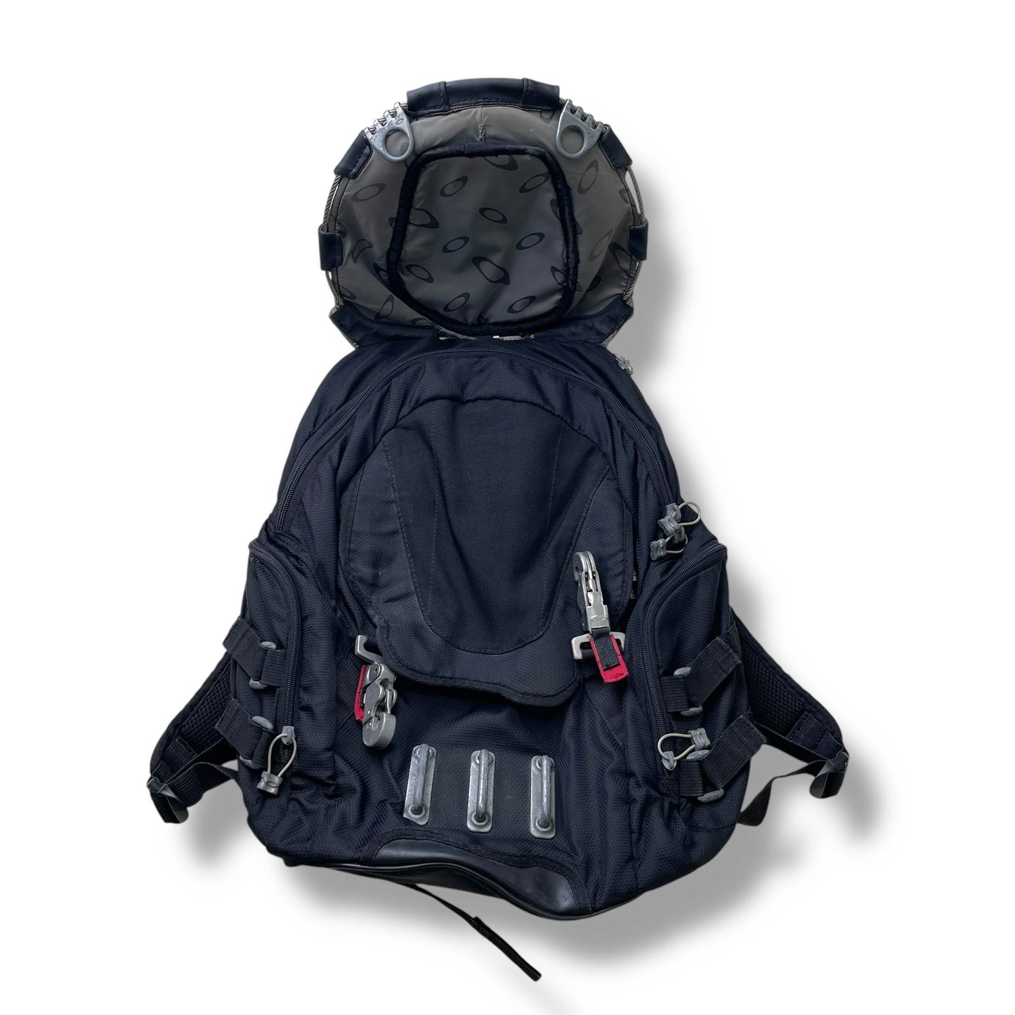 Oakley Bathroom Sink 23 Backpack