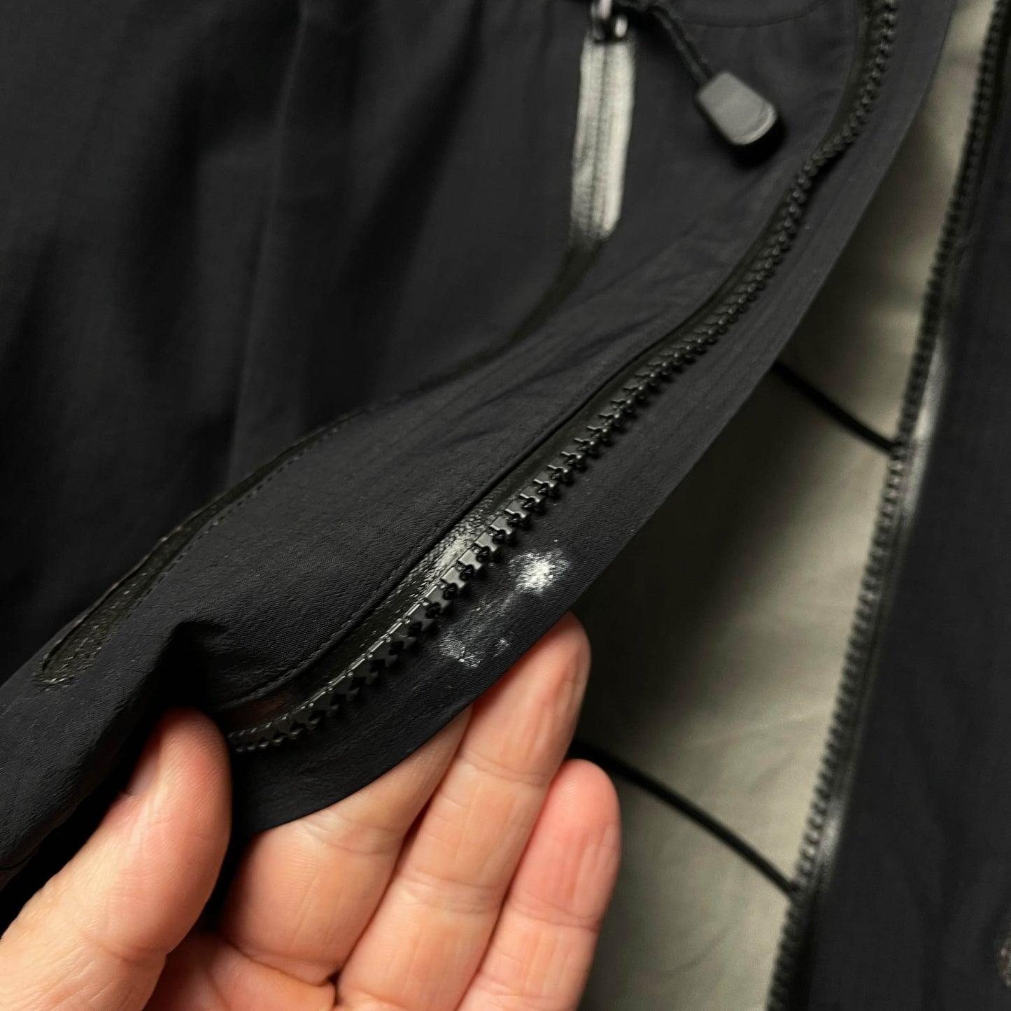 Vintage Arc'teryx Alpha SV Gore-tex Shell Jacket (L)