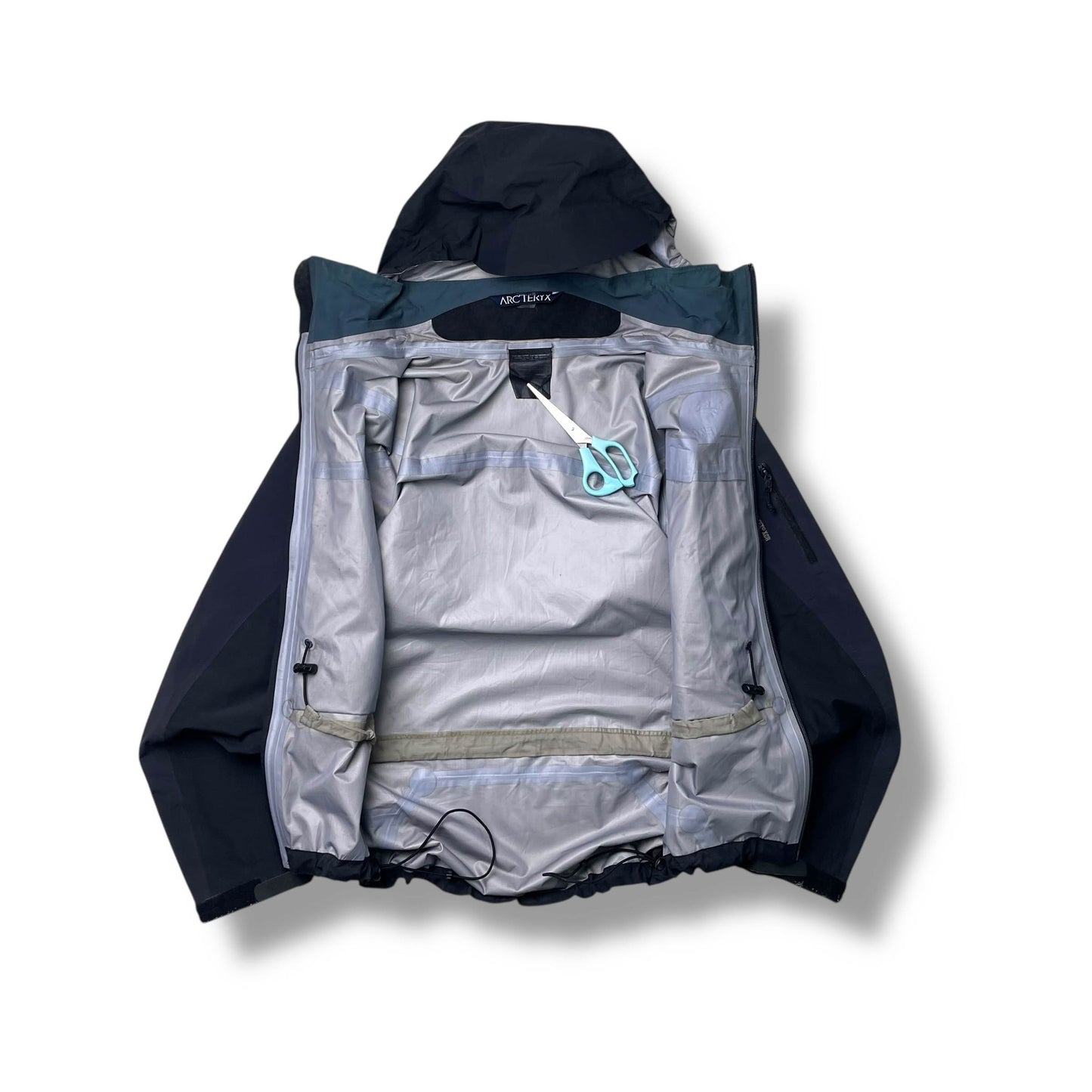 Vintage Arc’teryx Theta AR Gore-tex Shell Jacket (S)