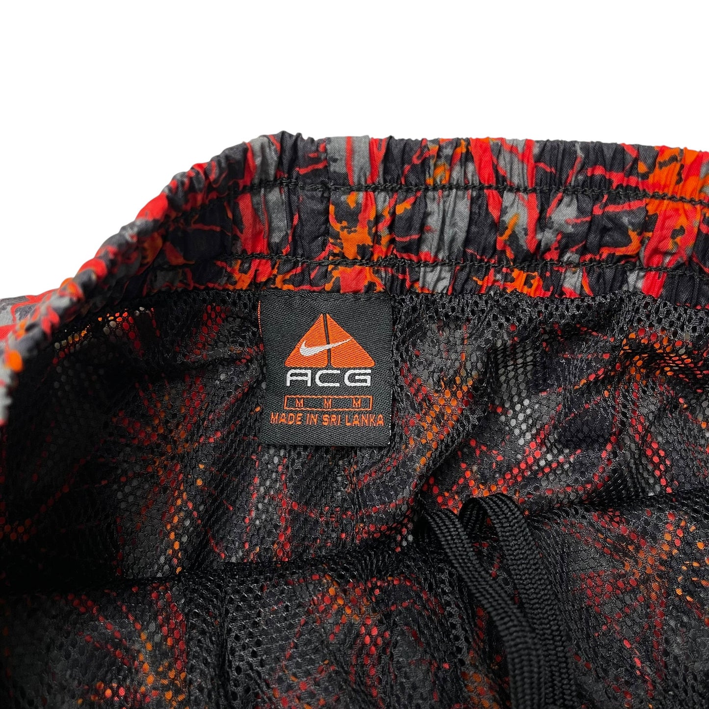 Vintage Nike ACG GeoWeb Shorts (M)