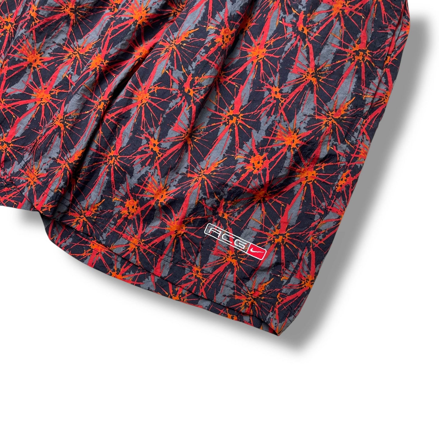 Vintage Nike ACG GeoWeb Shorts (M)