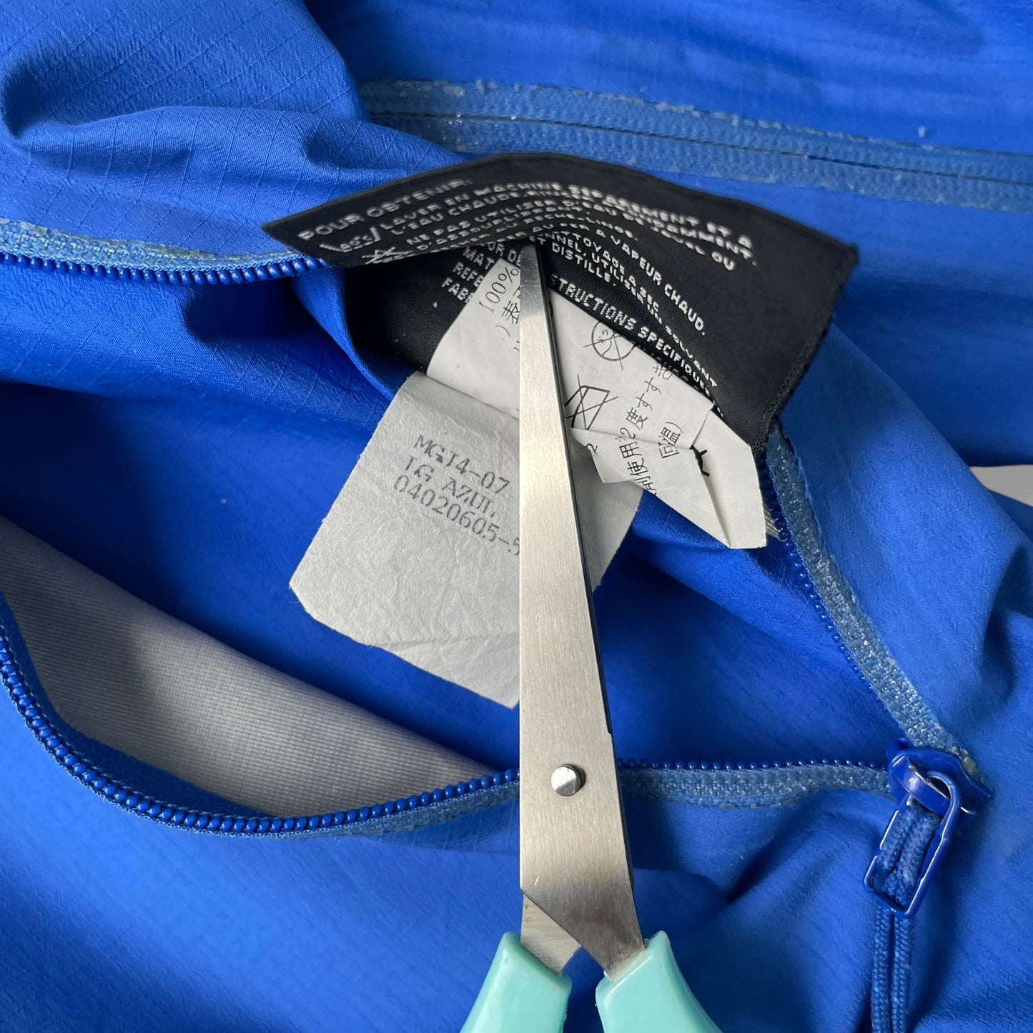 Vintage Arc’teryx Beta AR Gore-Tex Pro Jacket (L)
