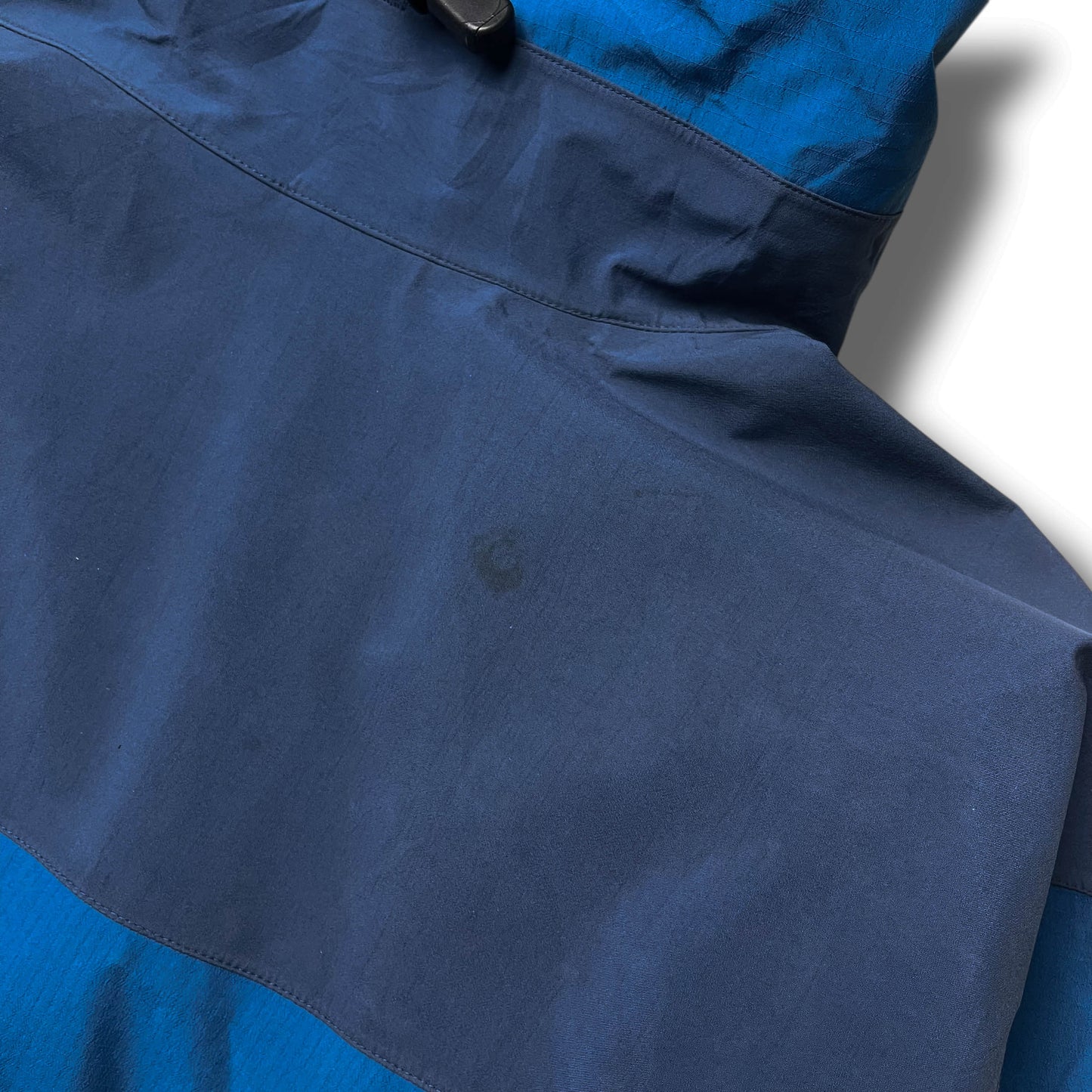 Vintage Arc'teryx Beta AR Gore-tex Shell Jacket (L)