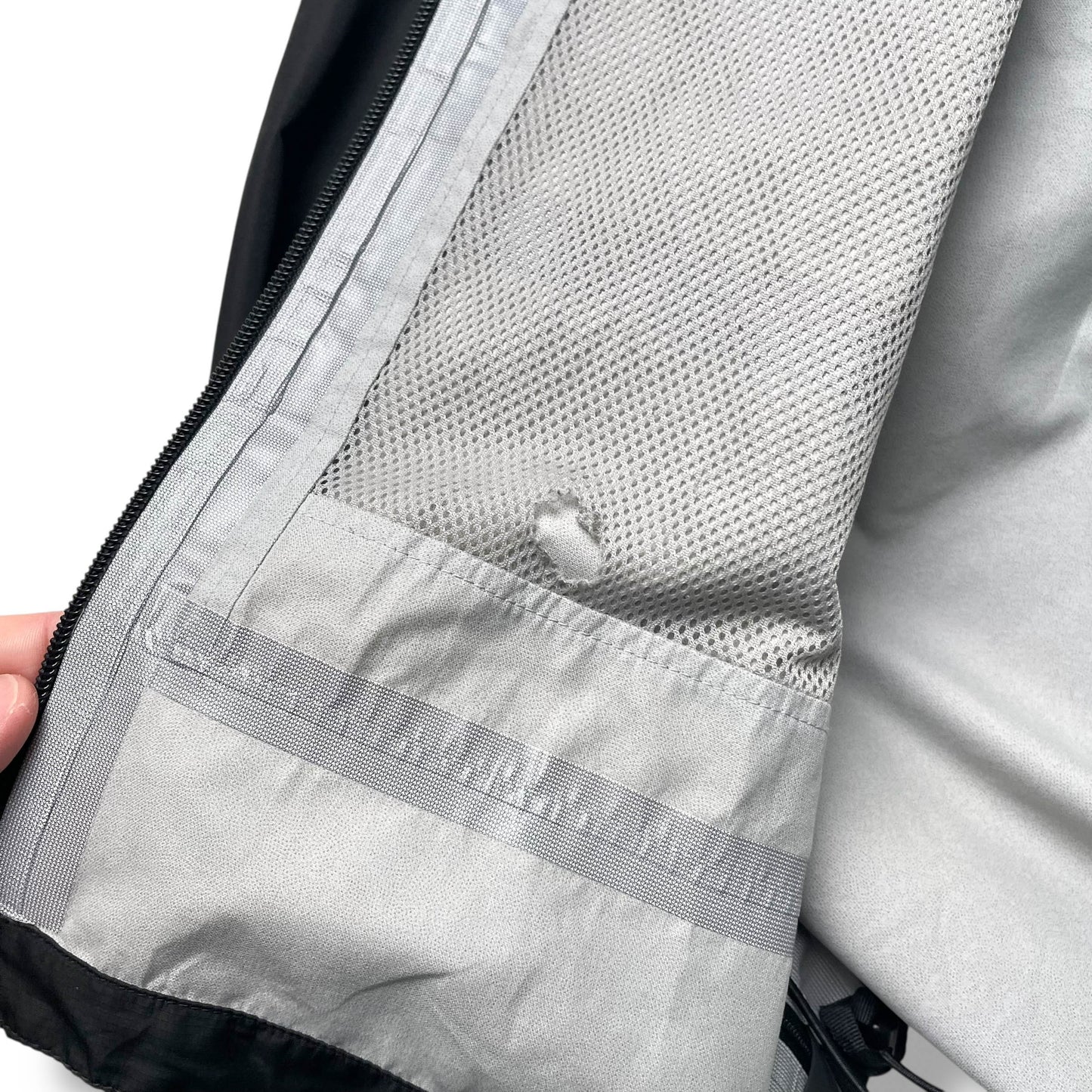 And Wander Pertex Shield Rain Jacket (XL)