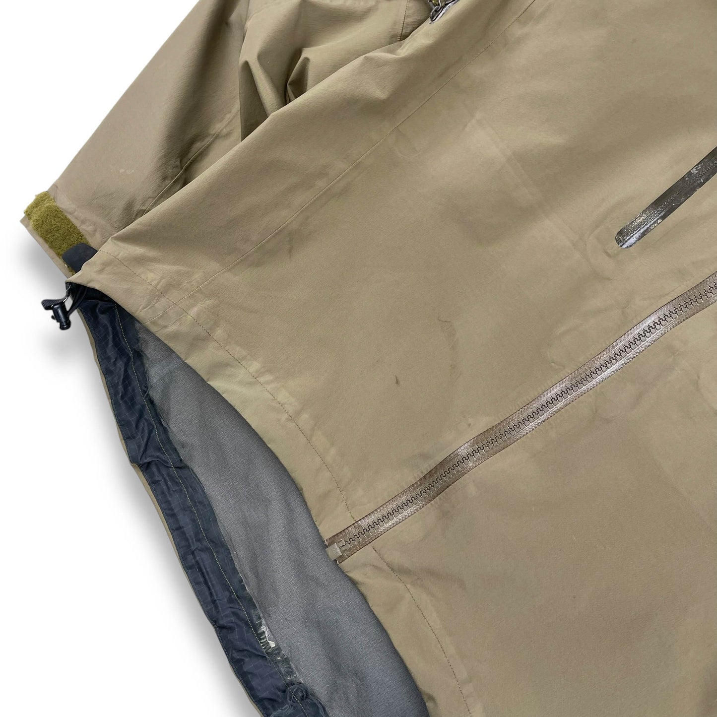 Arc'teryx LEAF Alpha LT (S)