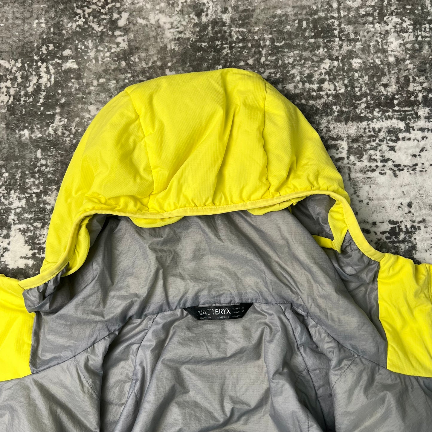 Womens Arc’teryx Atom LT (M)