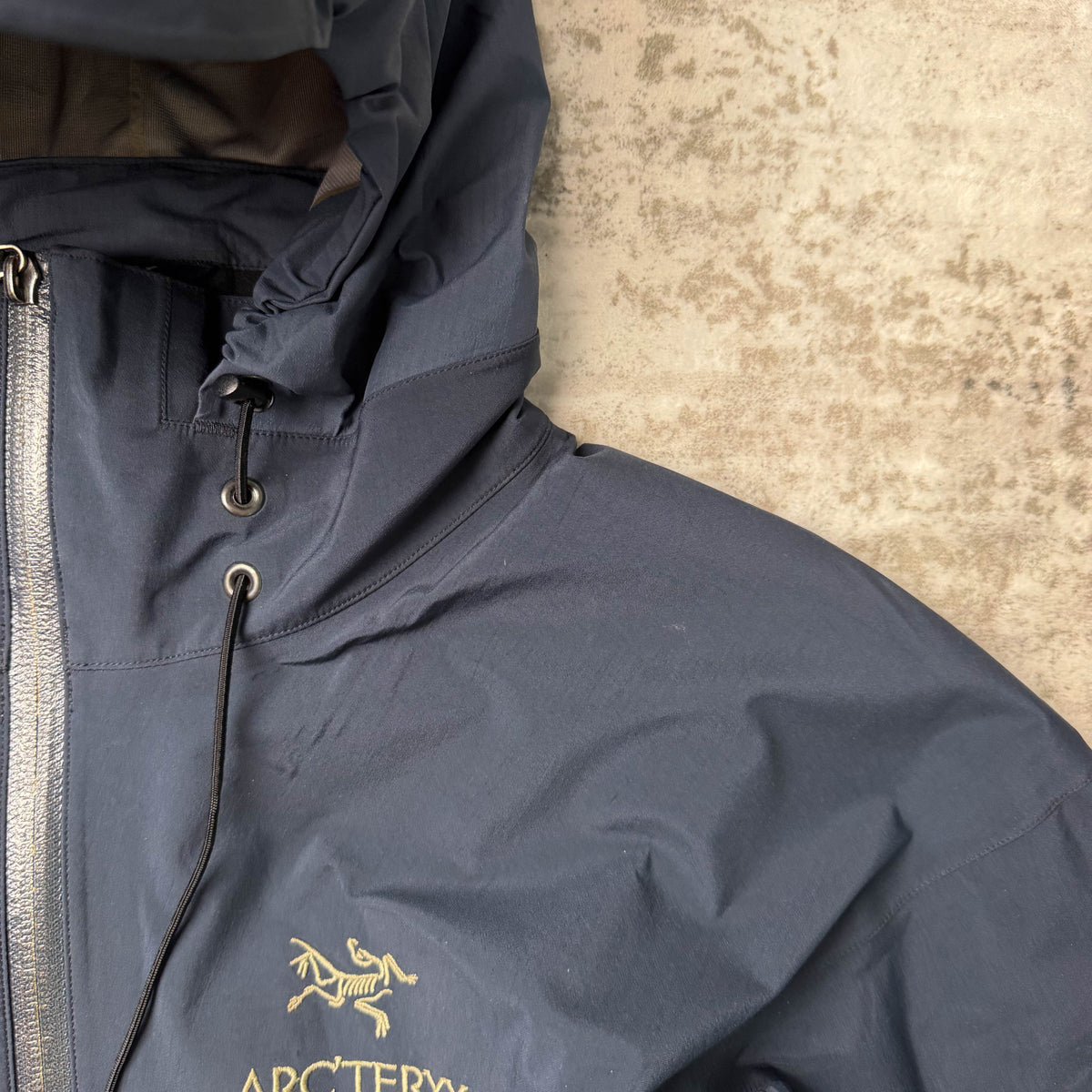 Vintage Arc'teryx Theta AR Goretex Shell Jacket (L)