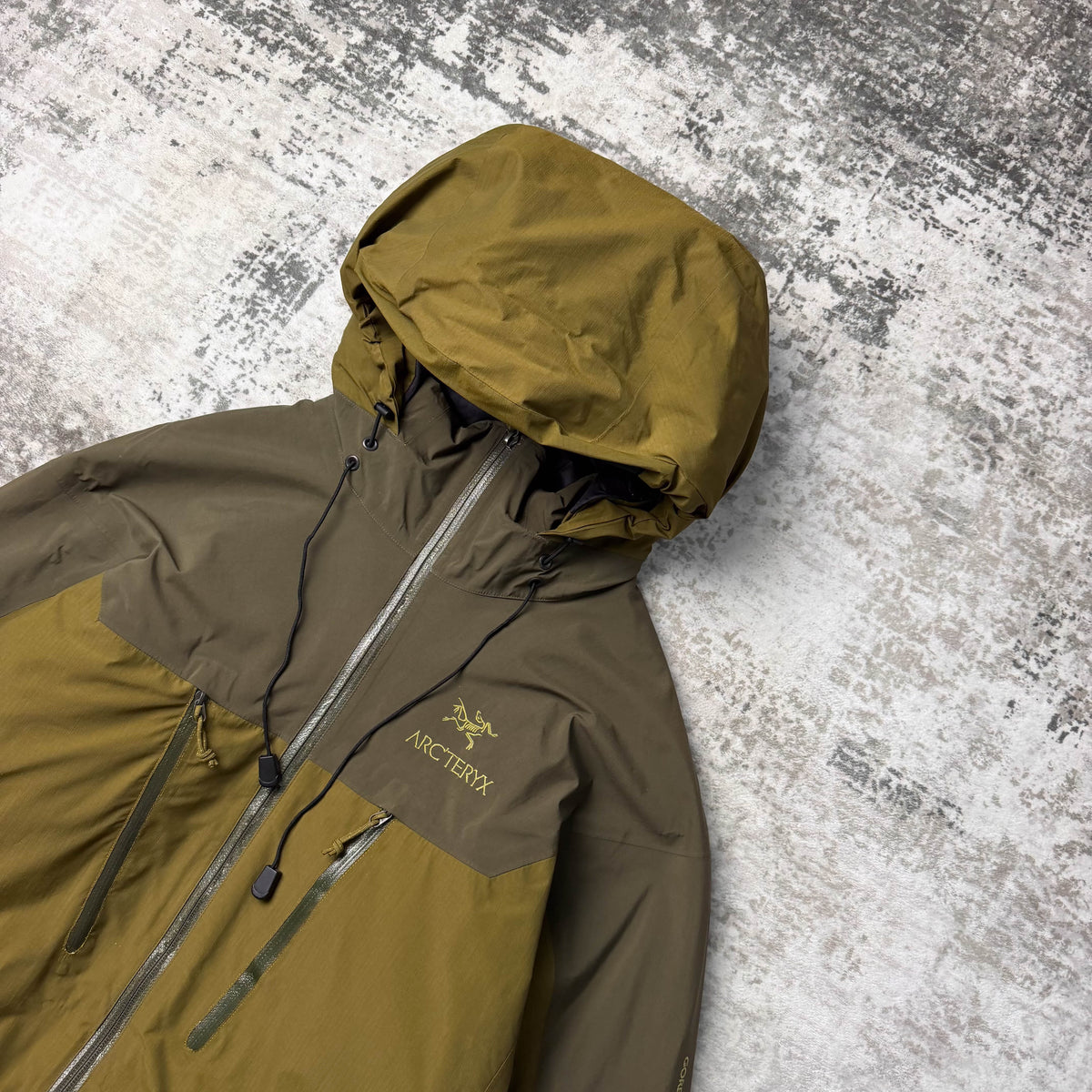 Vintage Arc'teryx Fission SV Goretex Shell Jacket (M)