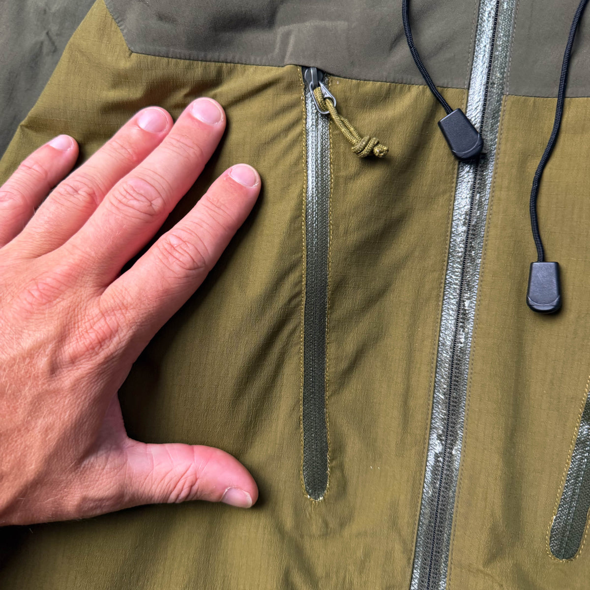 Vintage Arc'teryx Fission SV Goretex Shell Jacket (M)