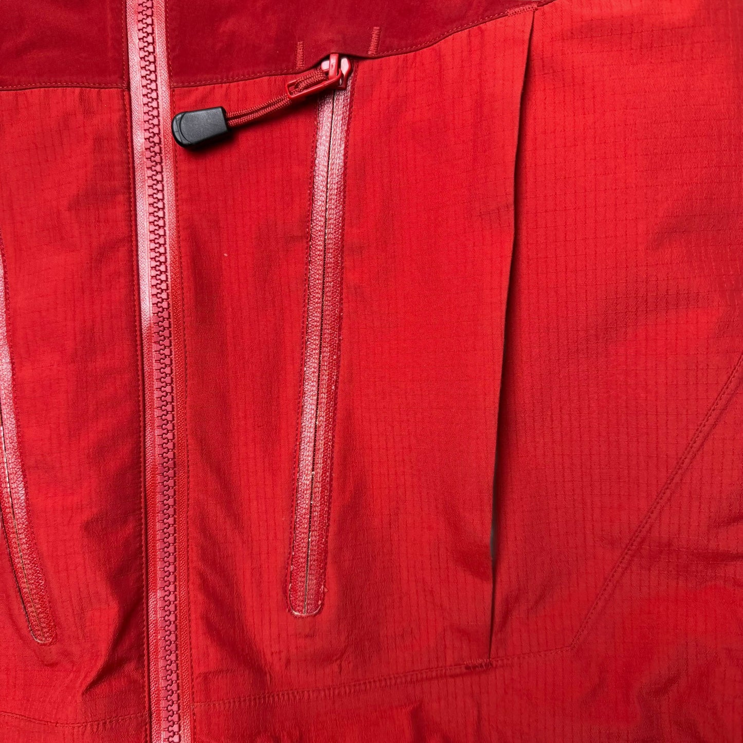 Vintage Arc'teryx Alpha SV Goretex Shell Jacket (M)