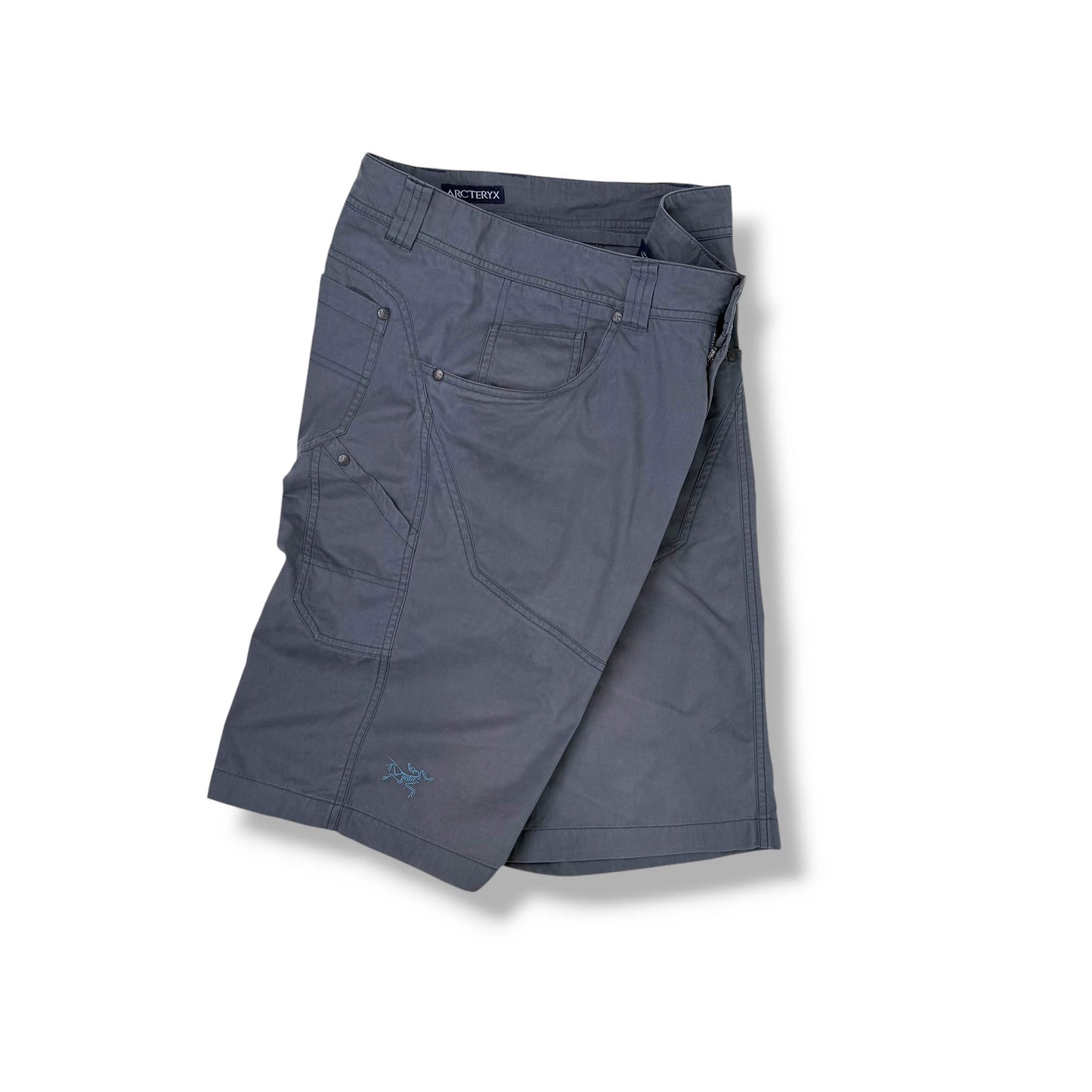 Arc'teryx Bastion Cargo Shorts (W32)