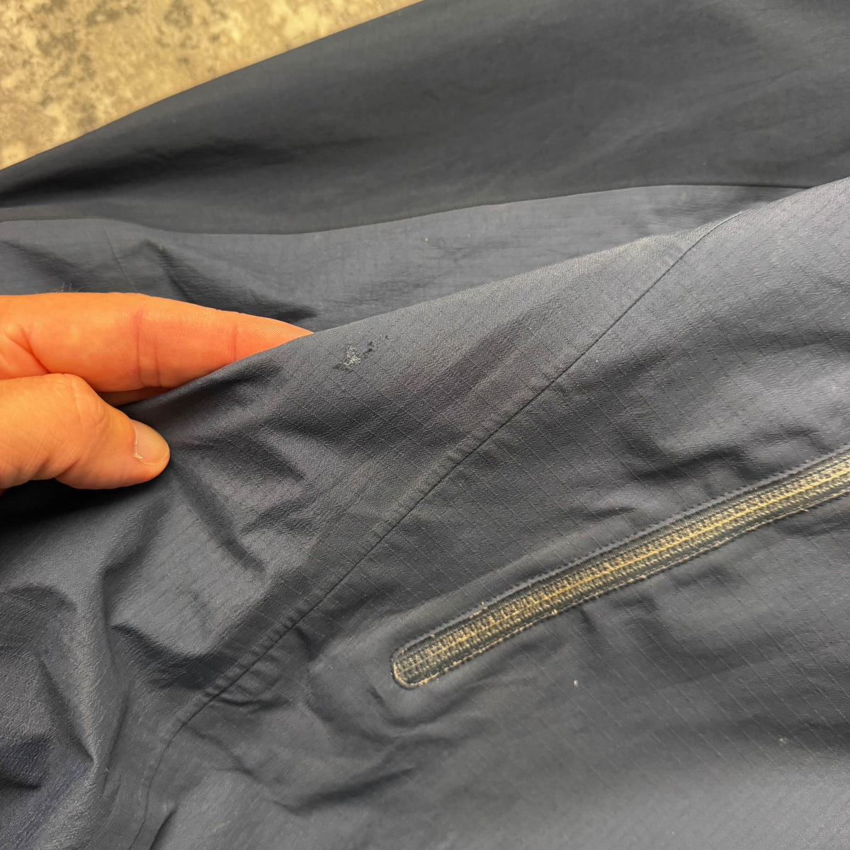 Vintage Arc'teryx Theta AR Goretex Shell Jacket (XL)