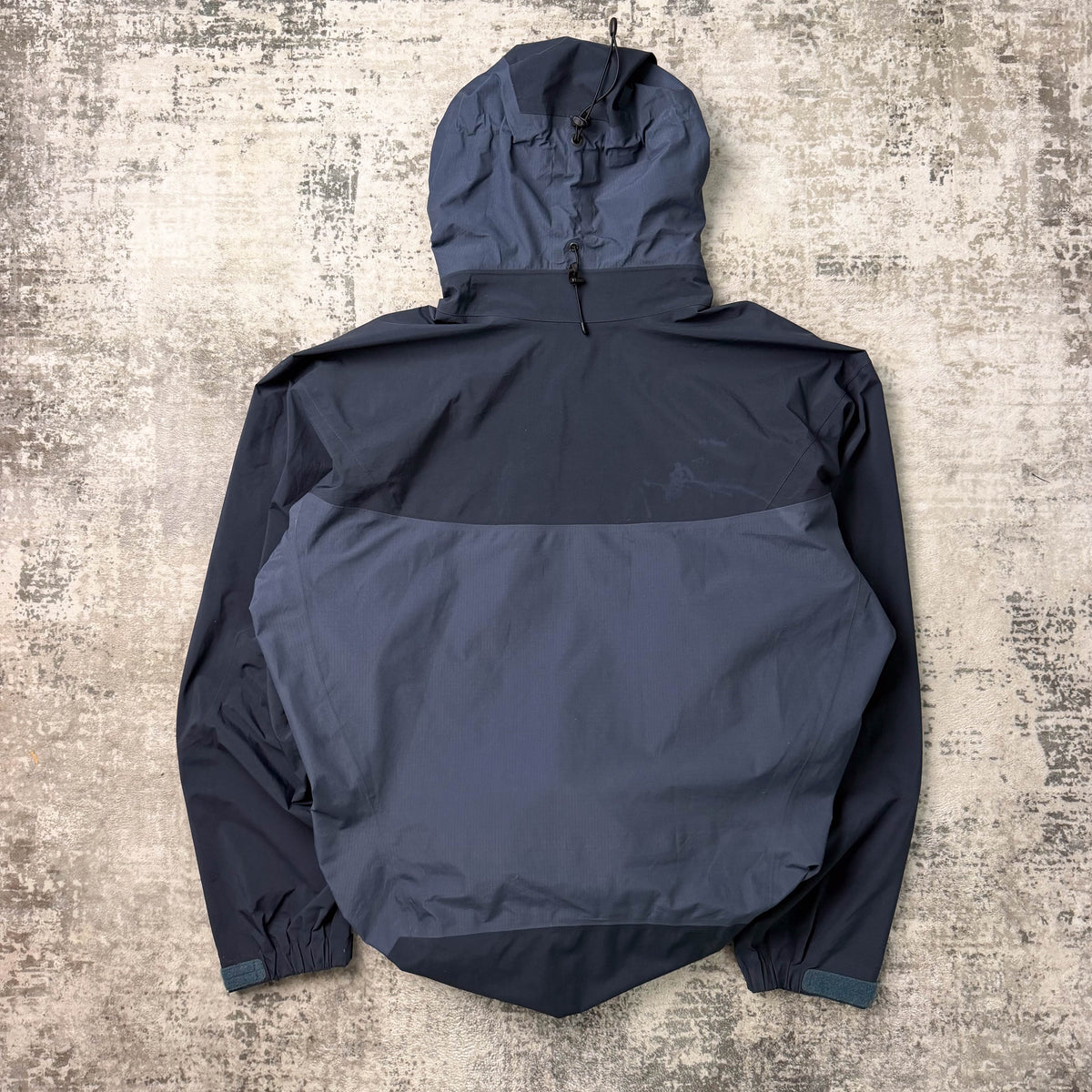 Vintage Arc'teryx Theta AR Goretex Shell Jacket (XL)