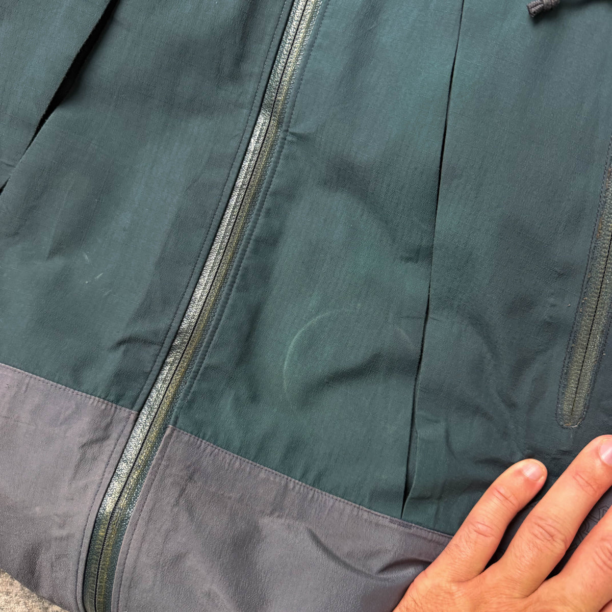 Vintage Arc'teryx Sidewinder SV Goretex Shell Jacket (M)