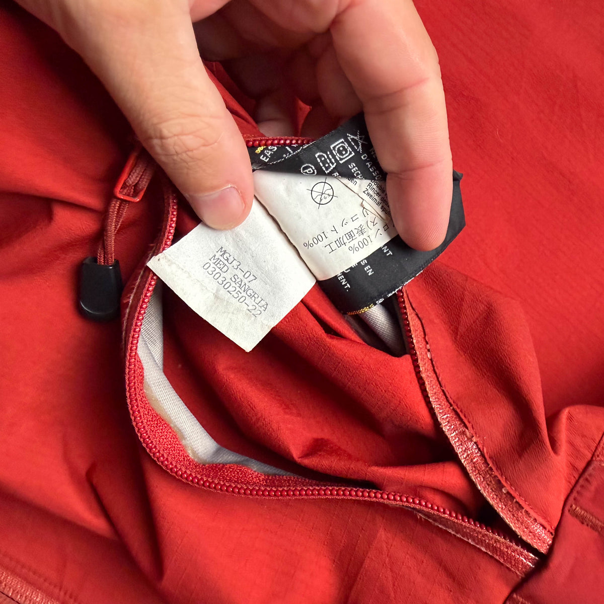 Vintage Arc'teryx Beta AR Gortetex Shell Jacket (M)