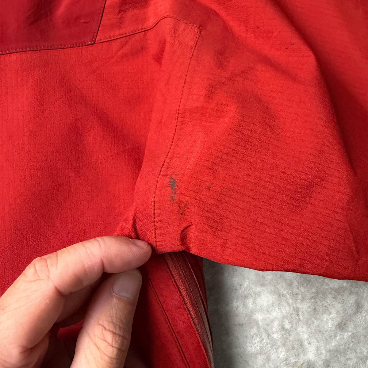 Vintage Arc'teryx Beta AR Gortetex Shell Jacket (M)