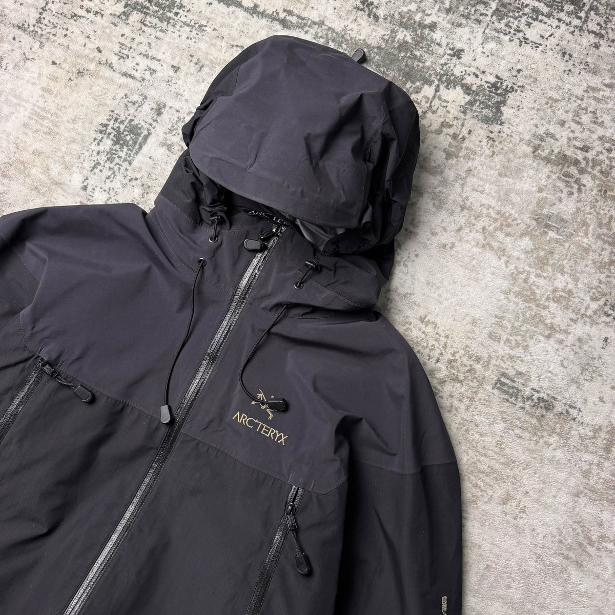 Vintage Arc'teryx Beta AR Goretex Shell Jacket (XL)