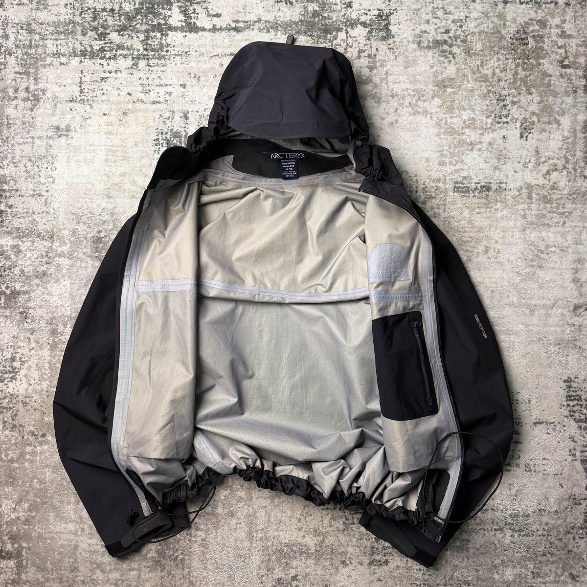Vintage Arc'teryx Beta AR Goretex Shell Jacket (XL)