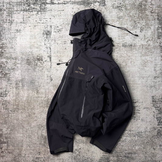 Vintage Arc'teryx Beta AR Goretex Shell Jacket (XL)