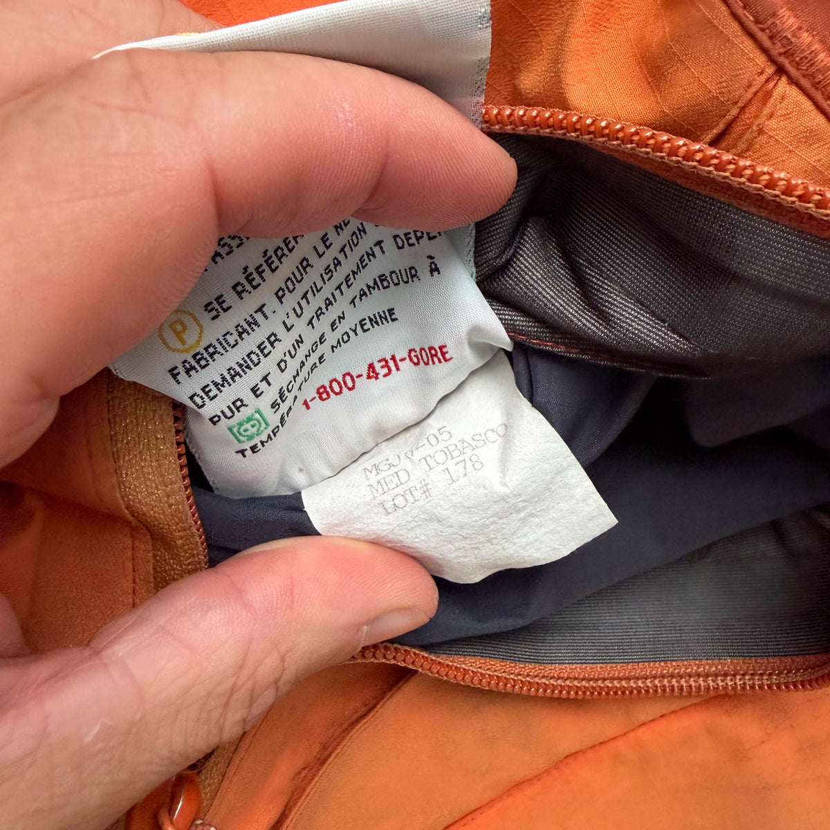 Vintage Arc'teryx Alpha SV Goretex Shell Jacket (M)