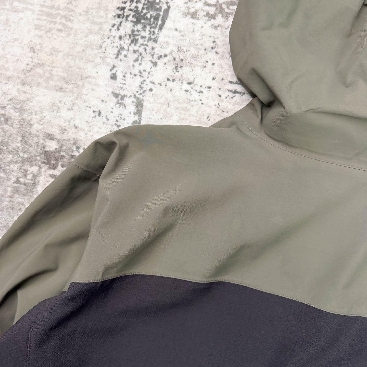 Arc'teryx Seeker Comp Hybrid Shell Jacket (L)