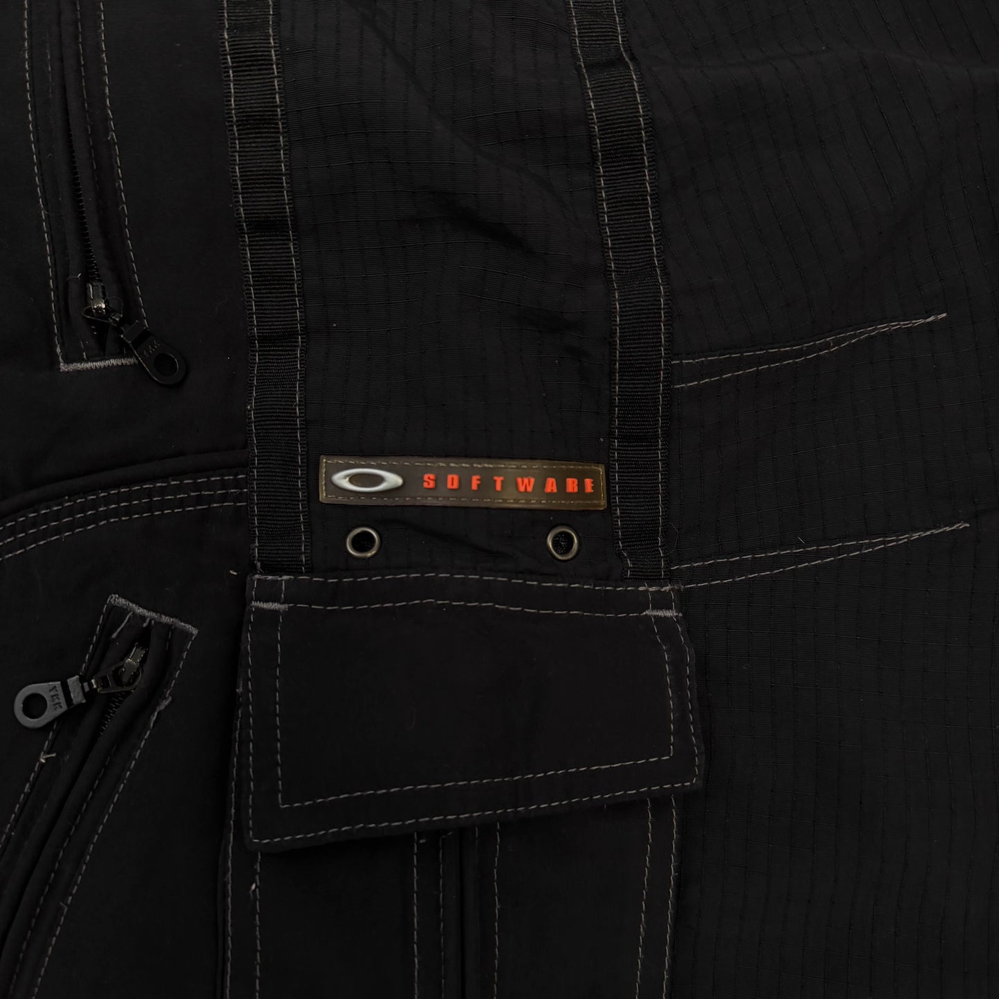 Vintage Oakley Software Technical Cargo Shorts (M)