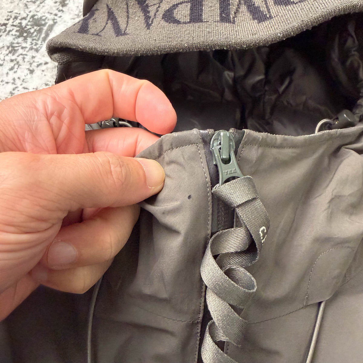 CP Company Micro M (R) Down Jacket (M)
