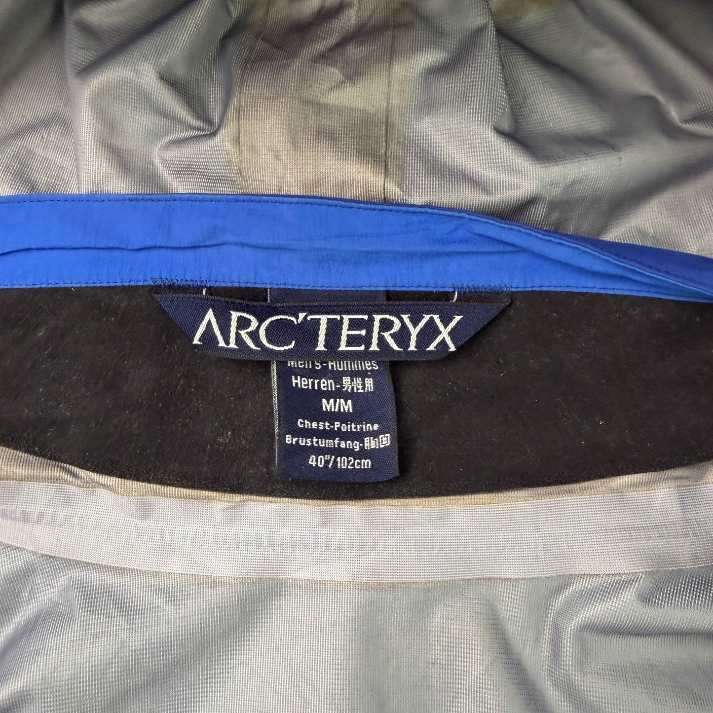 Vintage Arc'teryx Beta AR Gore-tex Shell Jacket (M)