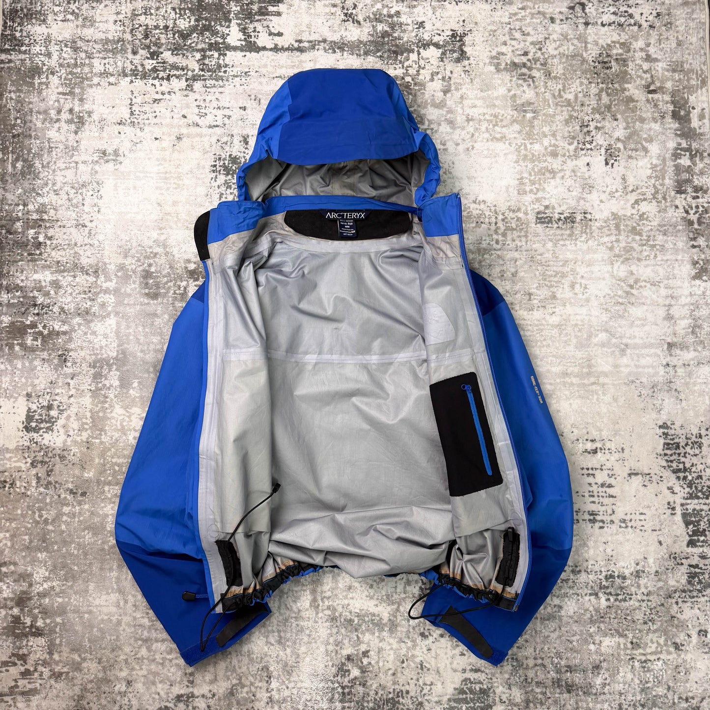 Vintage Arc'teryx Beta AR Gore-tex Shell Jacket (M)
