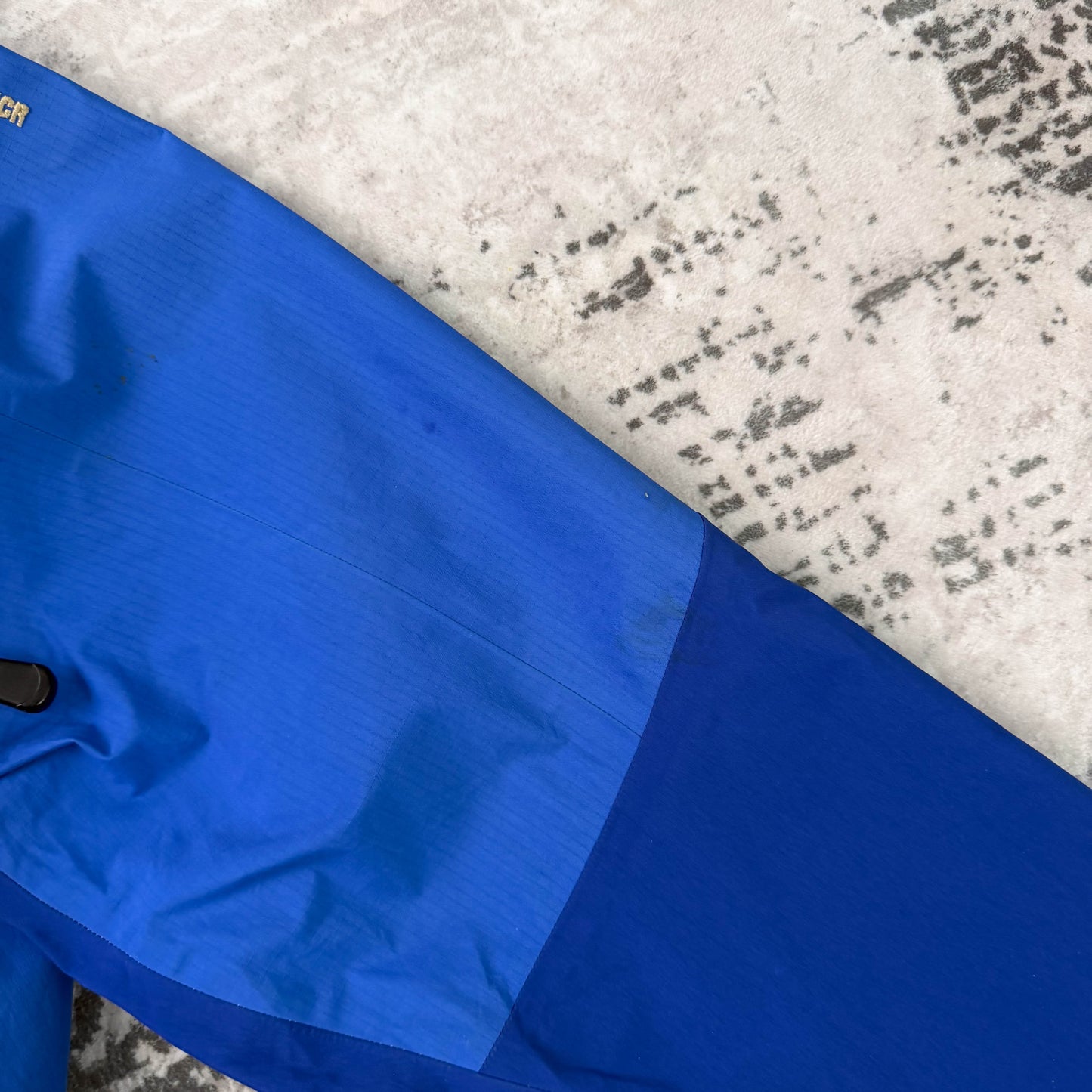Vintage Arc'teryx Beta AR Gore-tex Shell Jacket (M)