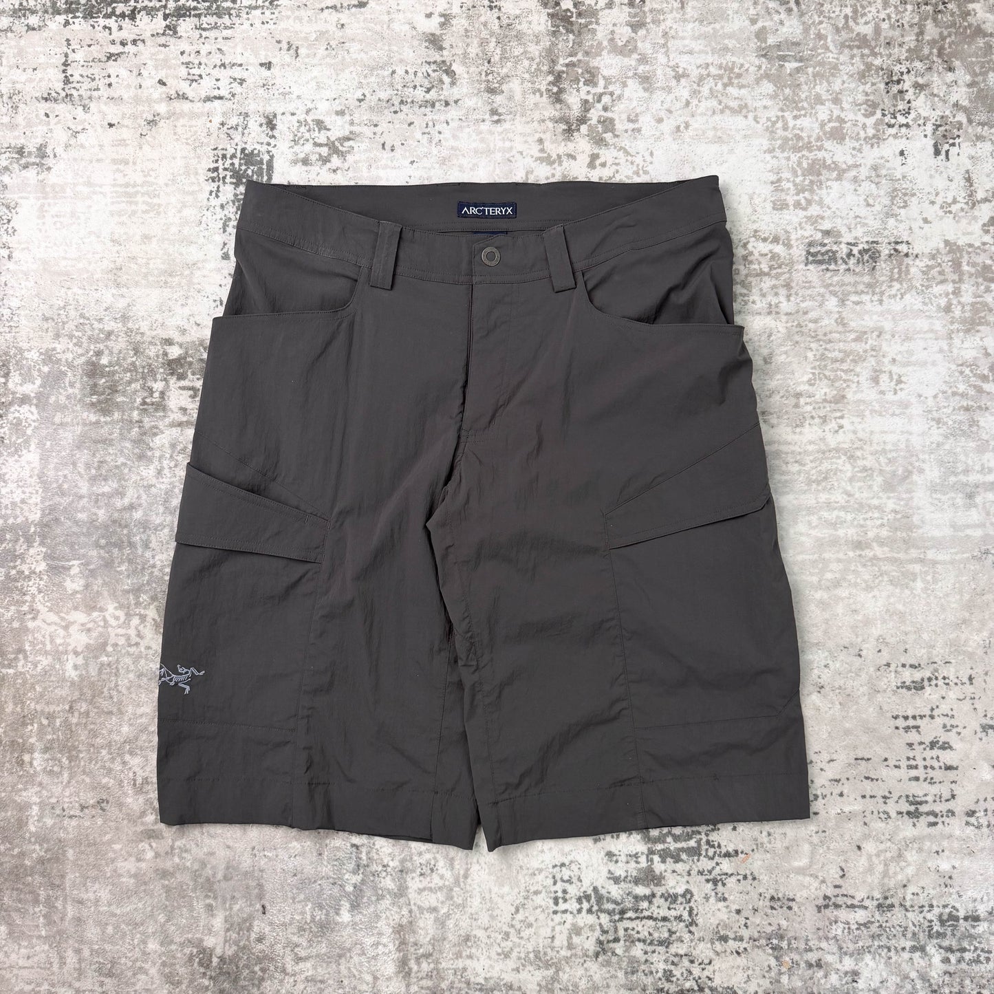 Arc'teryx Rampart Long Cargo Shorts (W32)