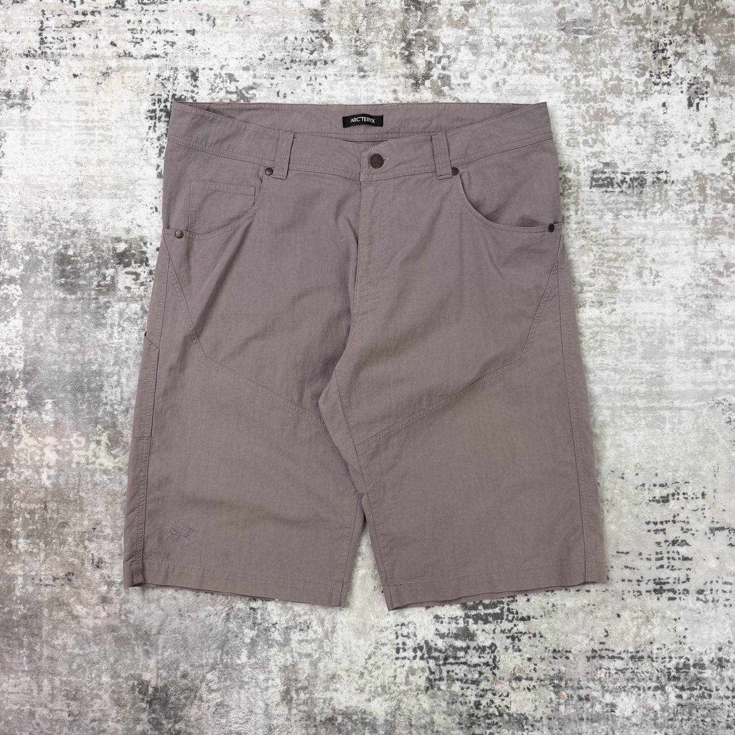 Arc'teryx Bastion Cargo Shorts (W36)