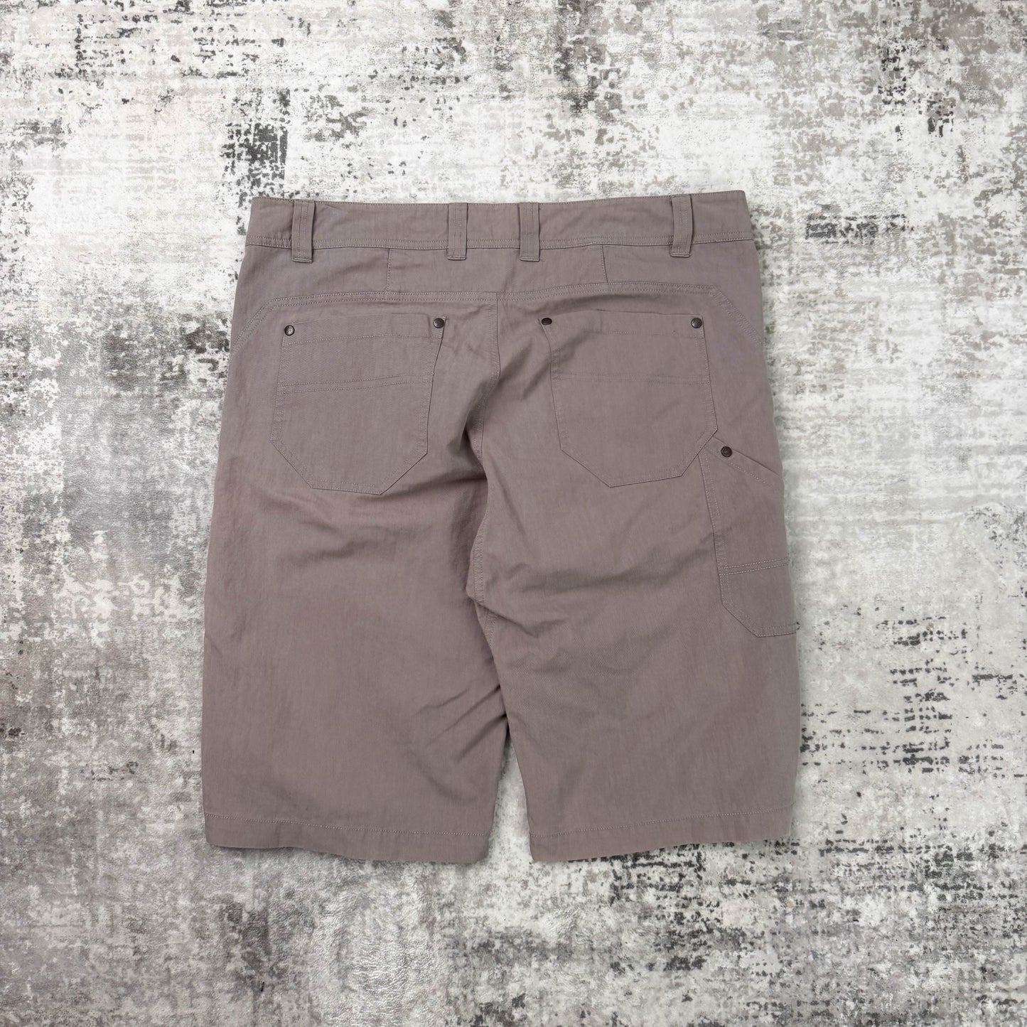 Arc'teryx Bastion Cargo Shorts (W36)