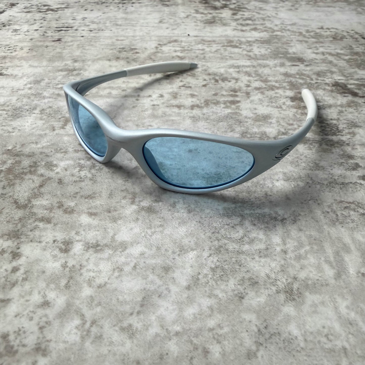 Vintage Oakley Minute Pearl Blue Gen 2 Sunglasses