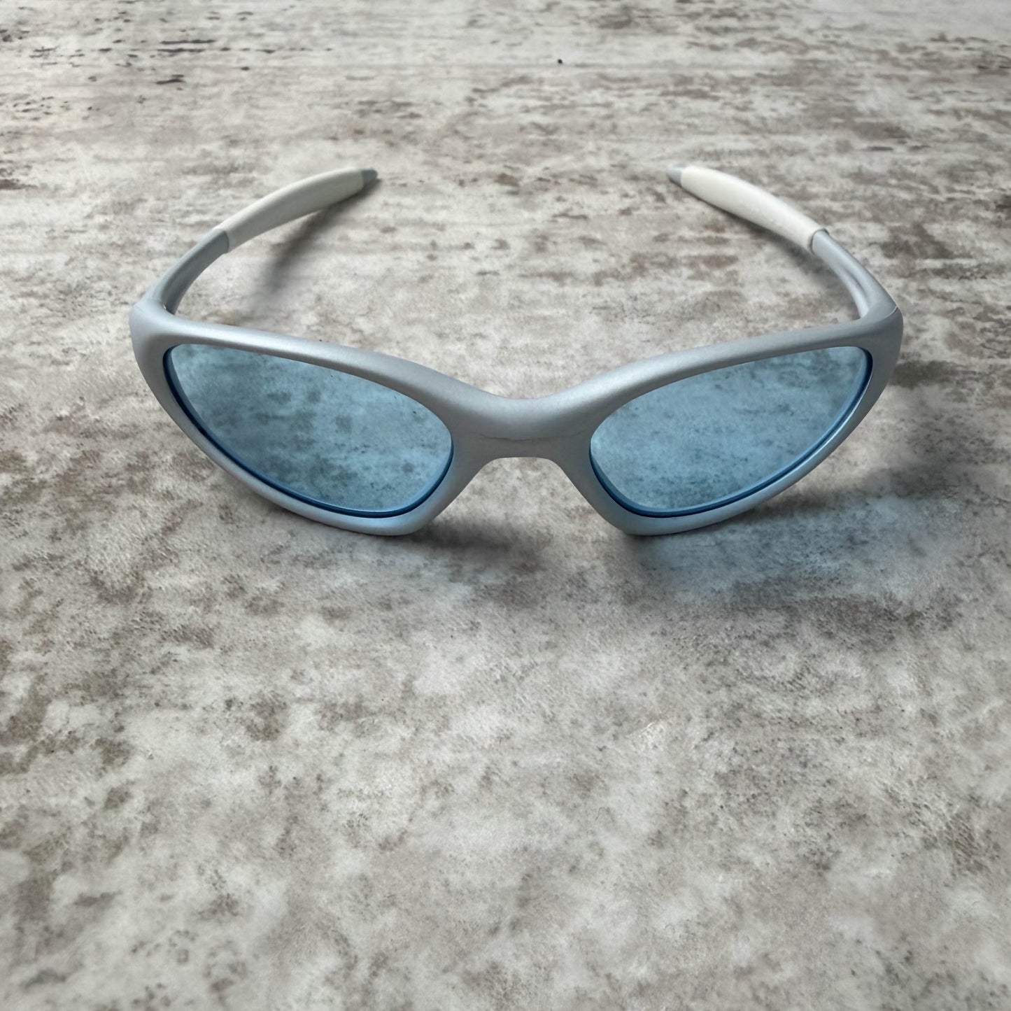 Vintage Oakley Minute Pearl Blue Gen 2 Sunglasses