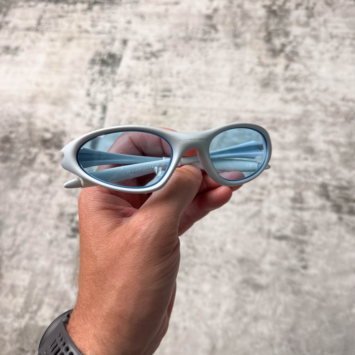 Vintage Oakley Minute Pearl Blue Gen 2 Sunglasses