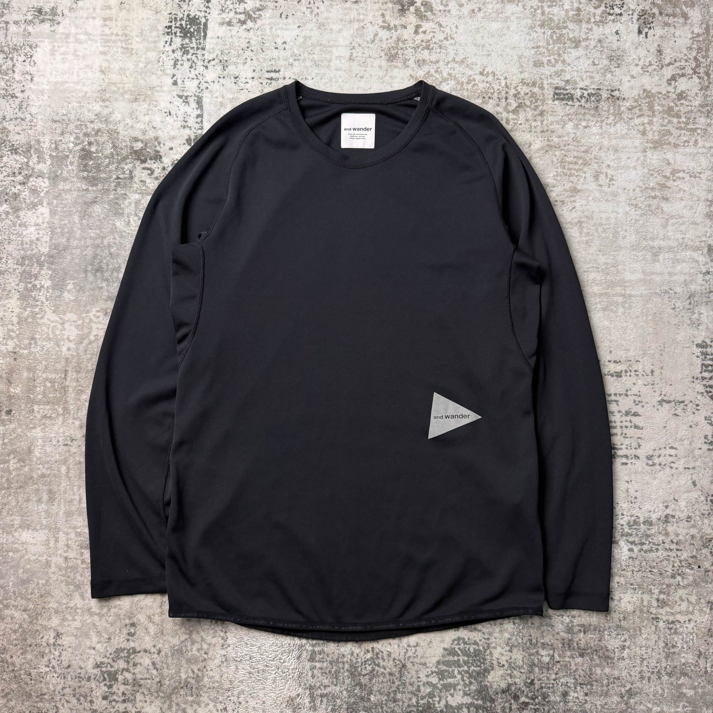 And Wander Power Dry Longsleeve  (XL)