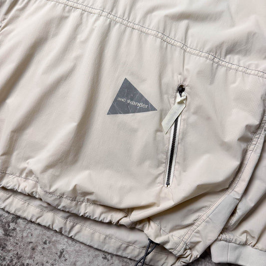 And Wander Pertex Wind Longsleeve Pullover (L)