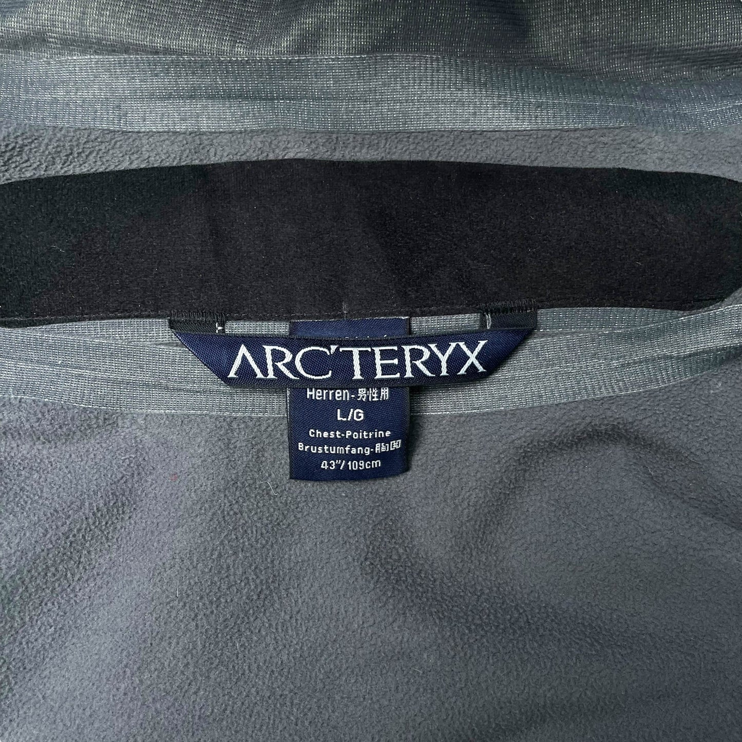 Arc’teryx Scorpion Jacket (L)