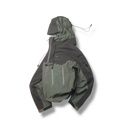 Vintage Arc'teryx Theta AR Gore-tex Shell Jacket (L)