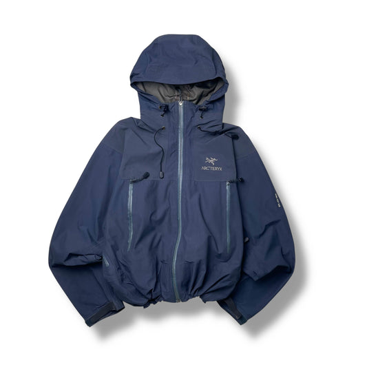 Vintage Arc’teryx Beta AR Gote-tex Shell Jacket (L)