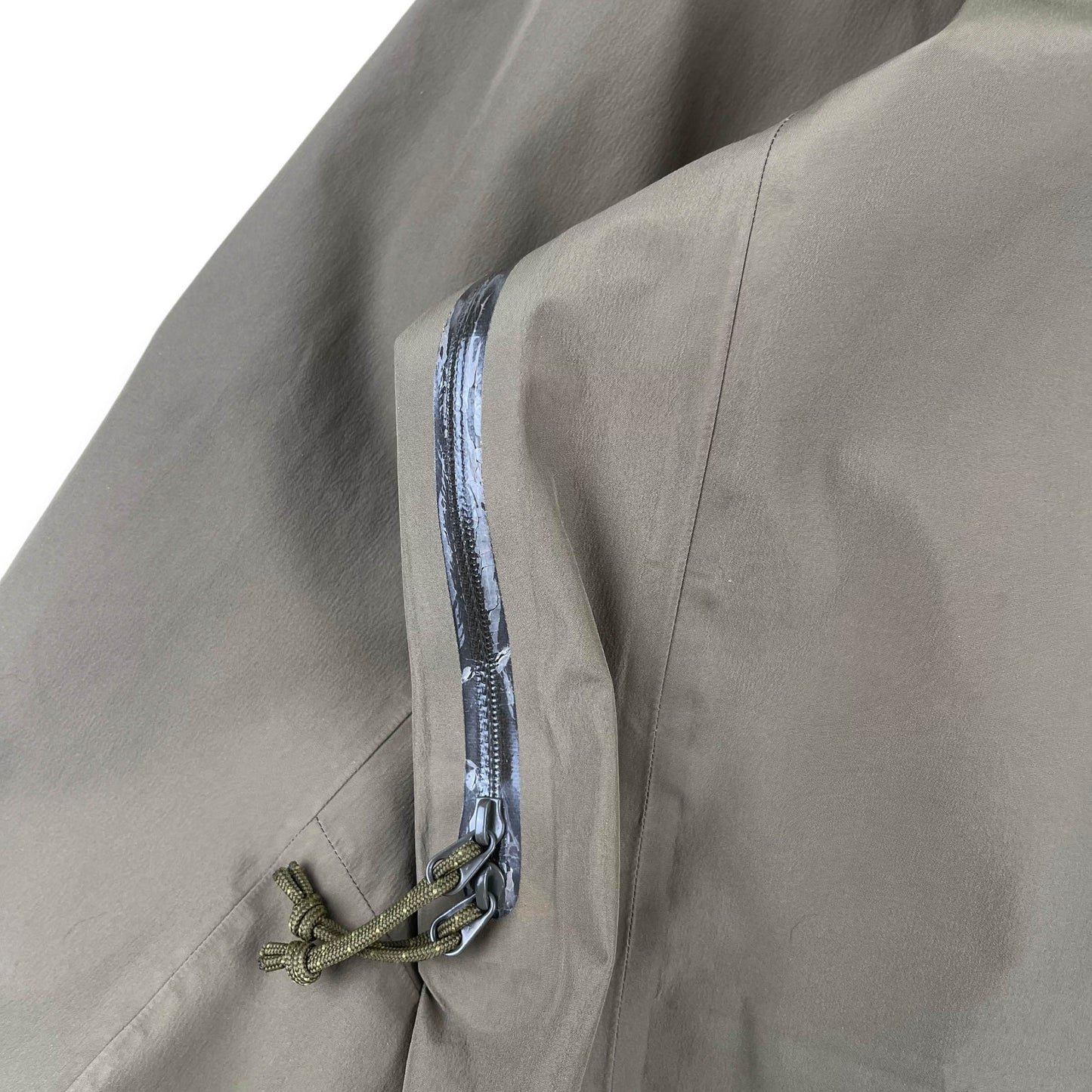Arc'teryx LEAF Alpha LT (S)