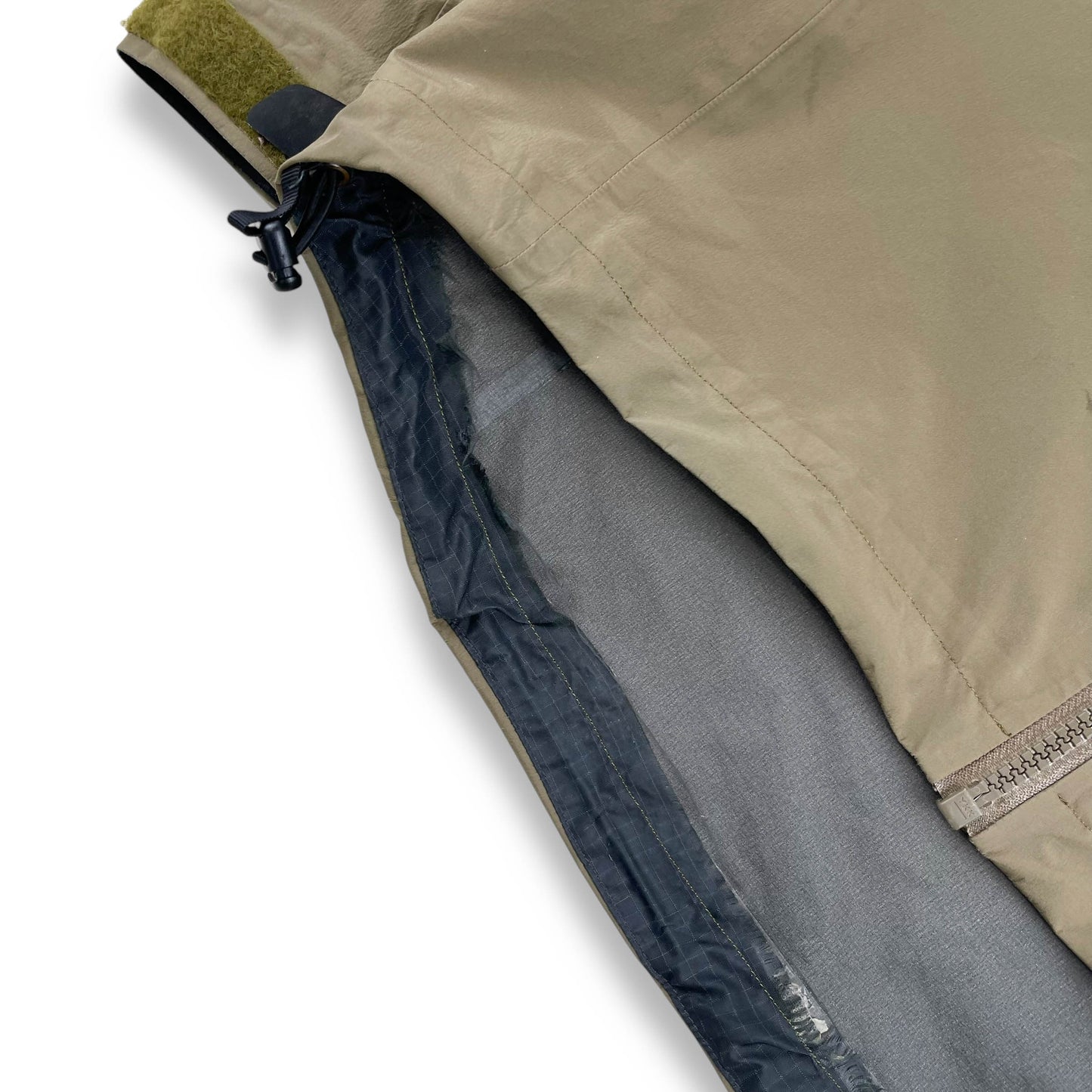 Arc'teryx LEAF Alpha LT (S)