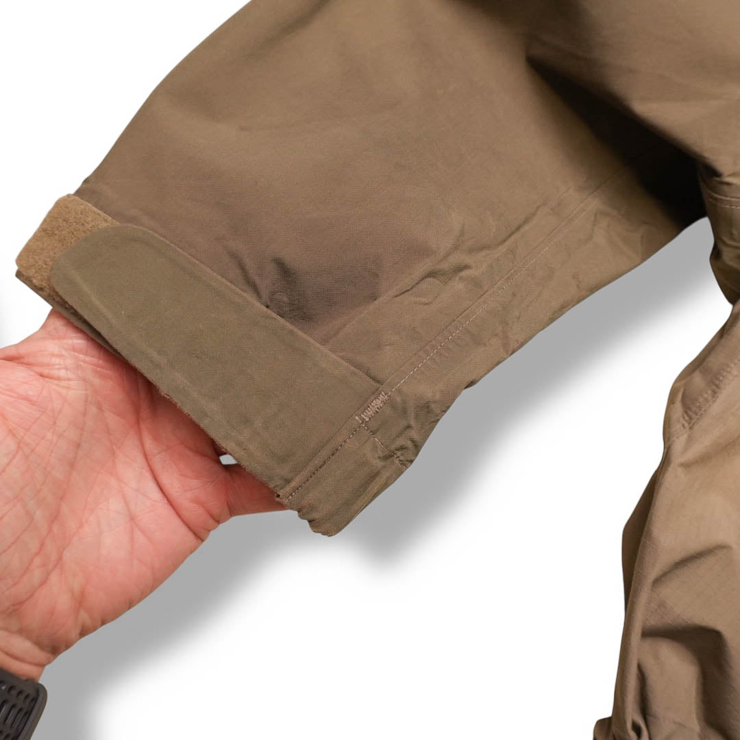 Vintage Arc'teryx Alpha SV Gore-tex Shell Jacket (M)